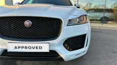 Jaguar F-Pace 2.0d [180] Chequered Flag 5dr Auto AWD Diesel Estate